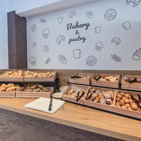 赛尔瓦图绿滩酒店 3*