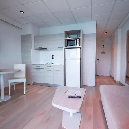 Servatur אתר נופש 3*