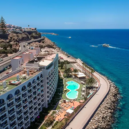 Servatur אתר נופש 3*